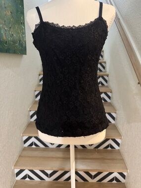 Elle Black Lace Camisole Tank - Size XS Feminine TOP 🦋